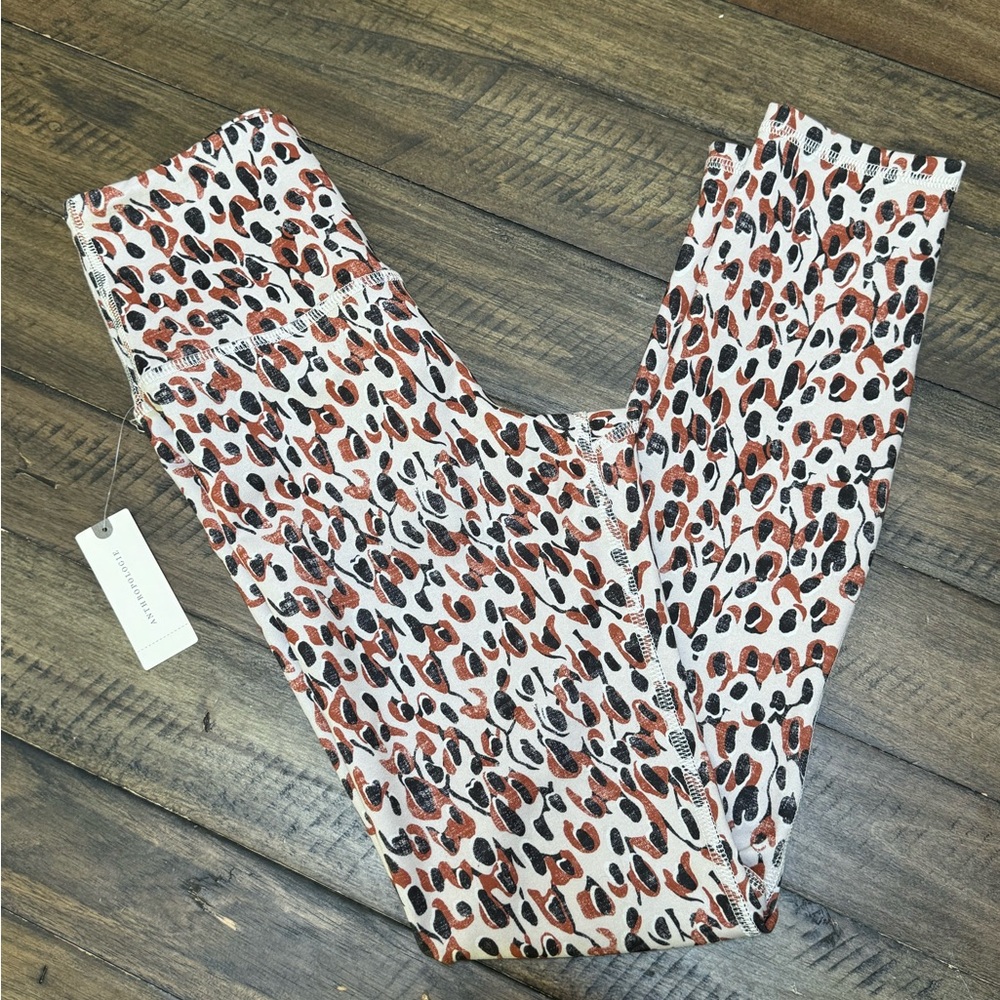 Anthropologie | Daily Practice Neutral Motif Leggings